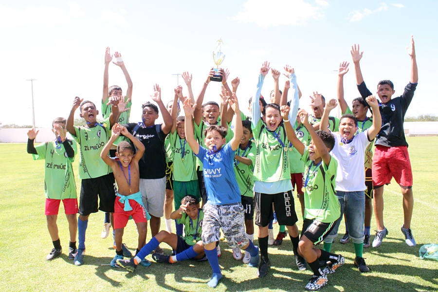 Torneio Solidário da Escola Moisés Bezerra Promove Integração e Esporte em Campo Grande do Piauí