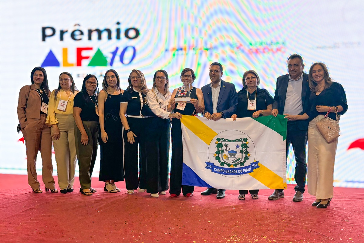 Campo Grande é destaque estadual e recebe Prêmio Alfa 10 por excelência na alfabetização